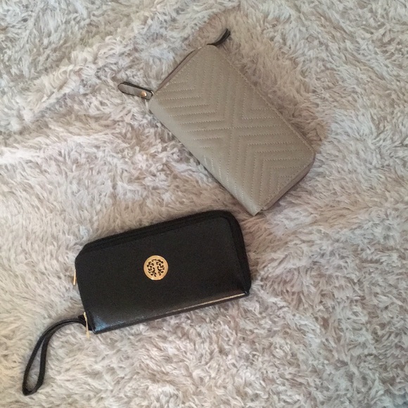 Wallets - Picture 1 of 1